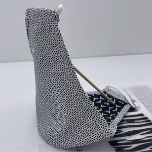 Stylish Black and White Women's Shoes TED BAKER LONDON Reversible Reusable NWT